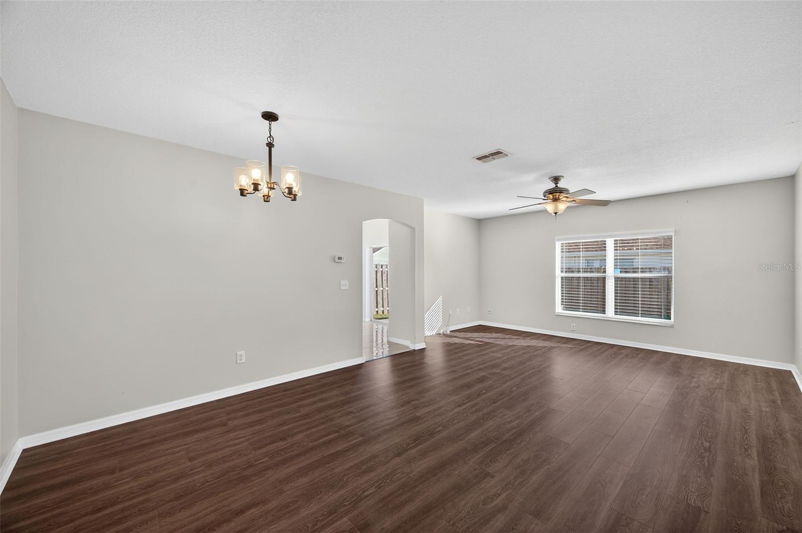 Image 9 of 60 For 28632 Seashell Court