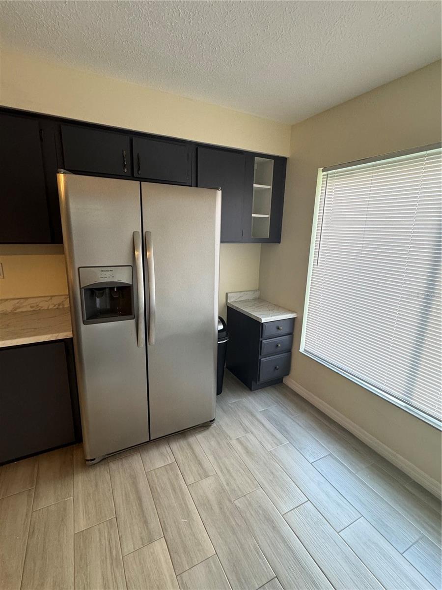 Image 11 of 17 For 2208 Valleybrook Ave