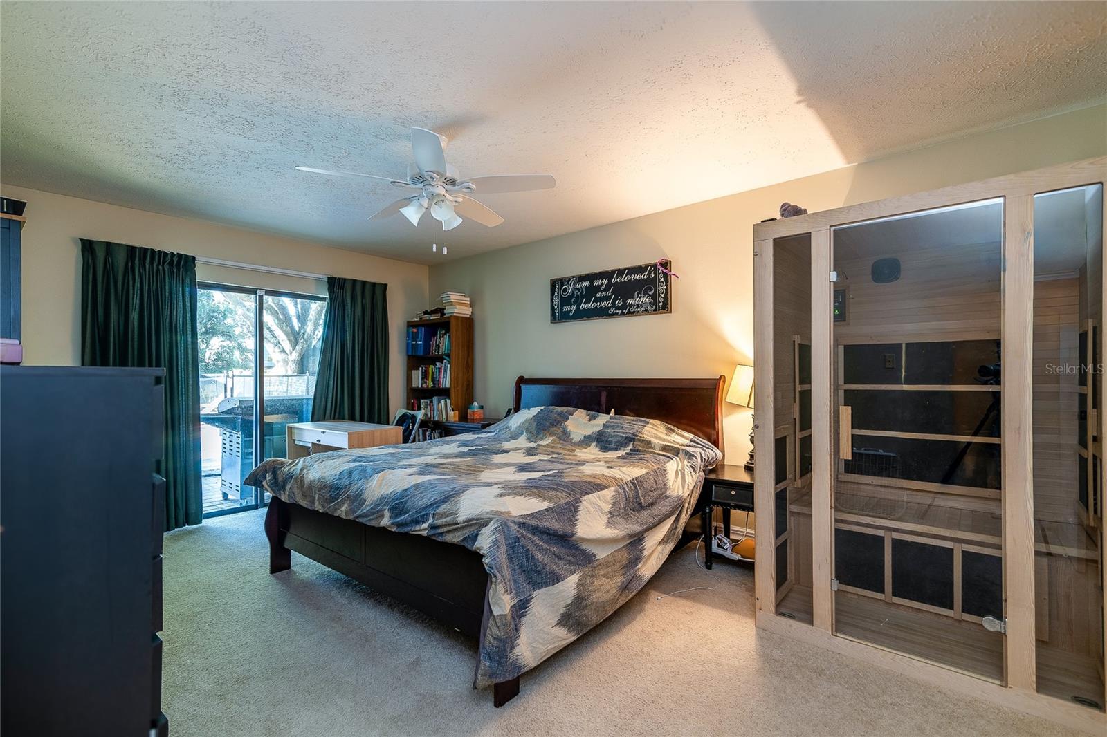 Image 17 of 27 For 915 Woodleaf Way