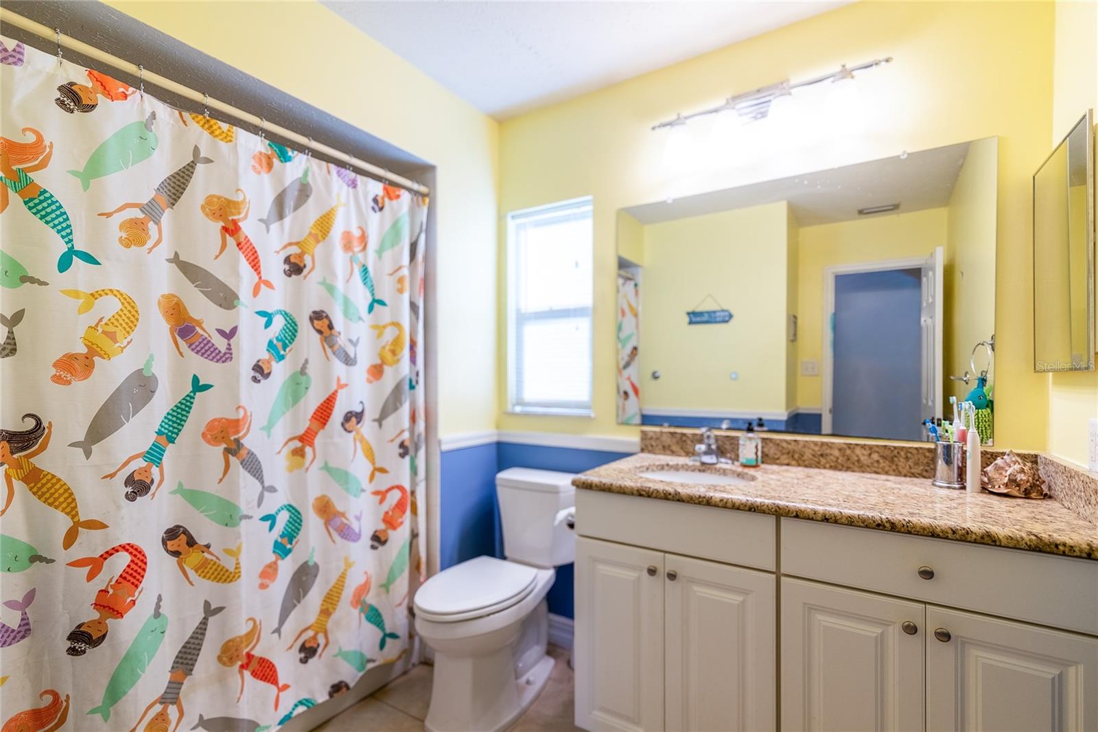 Image 19 of 27 For 915 Woodleaf Way