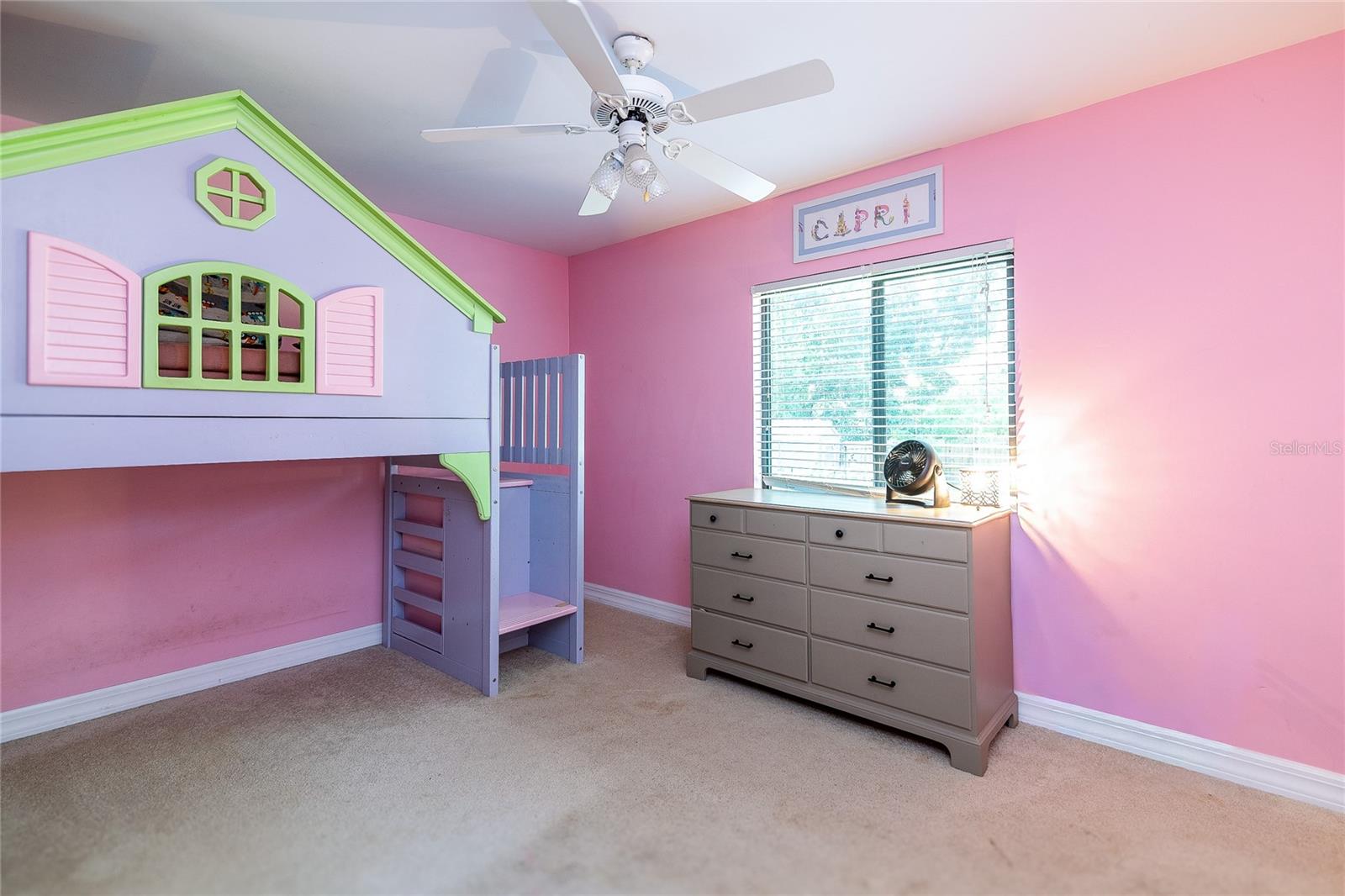 Image 21 of 27 For 915 Woodleaf Way