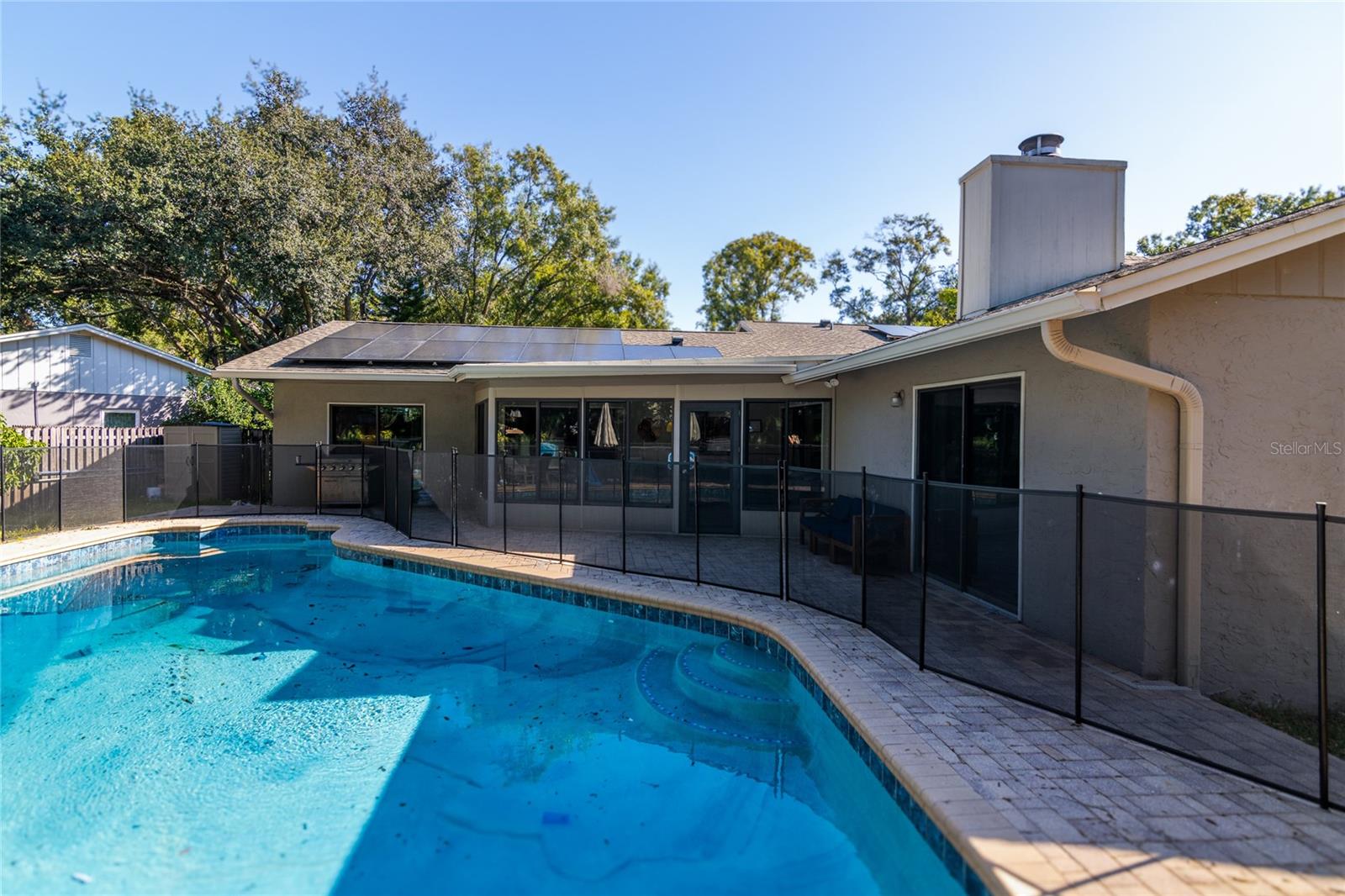 Image 24 of 27 For 915 Woodleaf Way