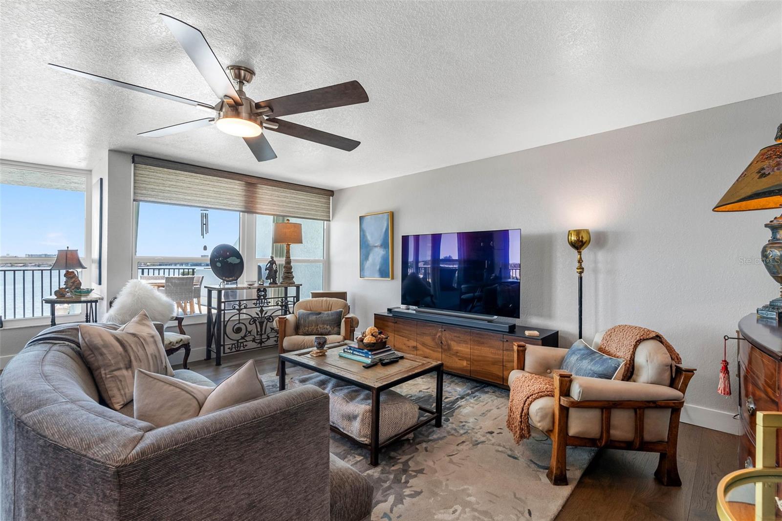 Image 17 of 51 For 1848 Shore Drive S 501