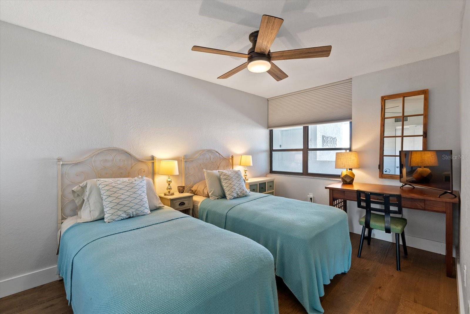 Image 22 of 51 For 1848 Shore Drive S 501