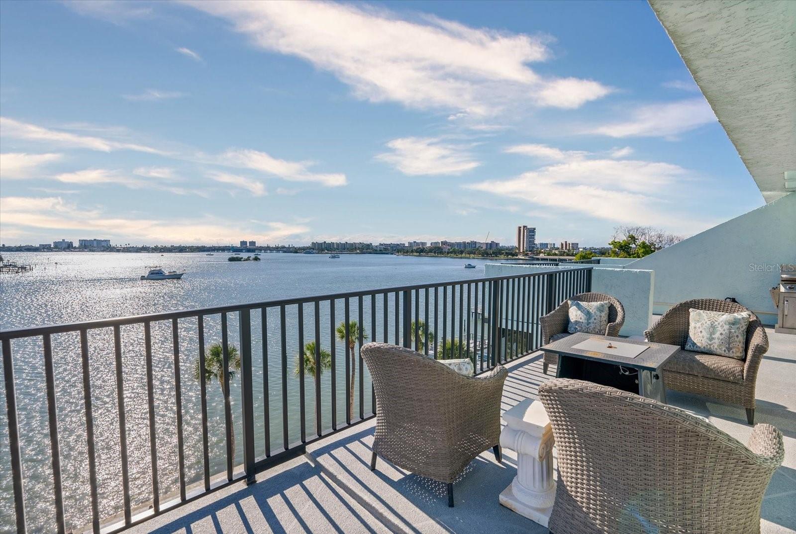 Image 28 of 51 For 1848 Shore Drive S 501