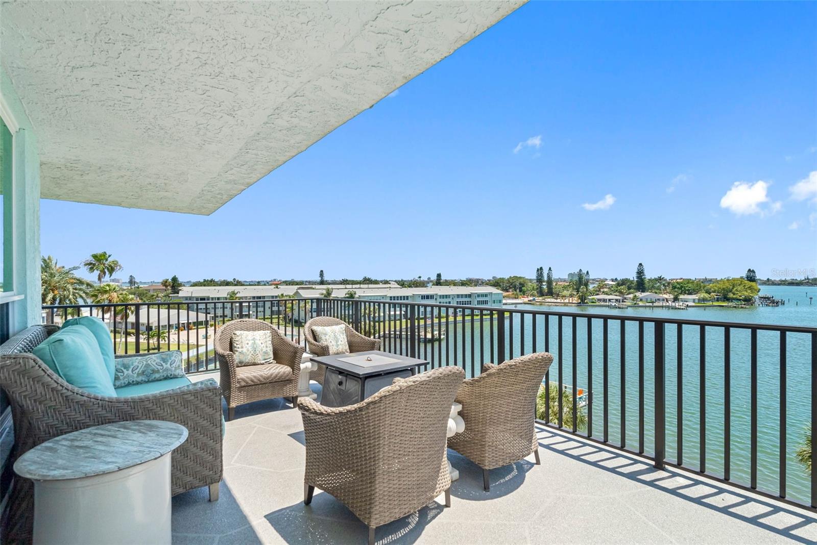 Image 30 of 51 For 1848 Shore Drive S 501