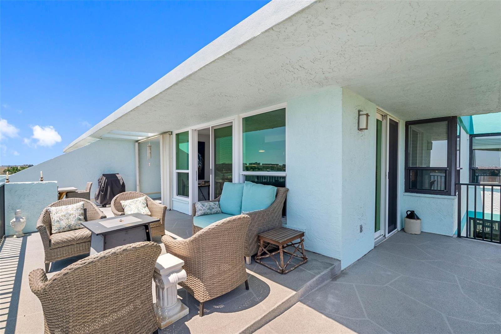 Image 33 of 51 For 1848 Shore Drive S 501