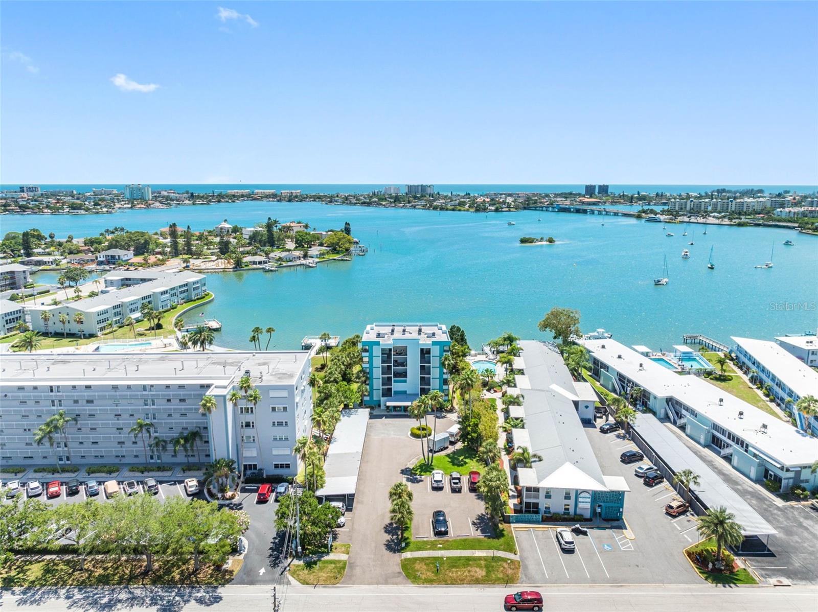 Image 46 of 51 For 1848 Shore Drive S 501