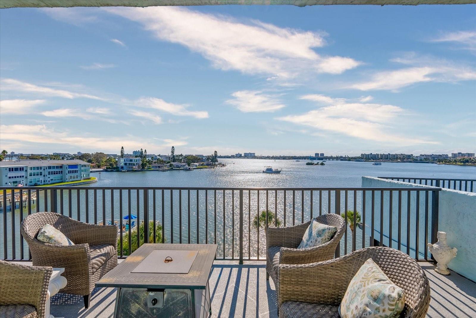 Image 8 of 51 For 1848 Shore Drive S 501