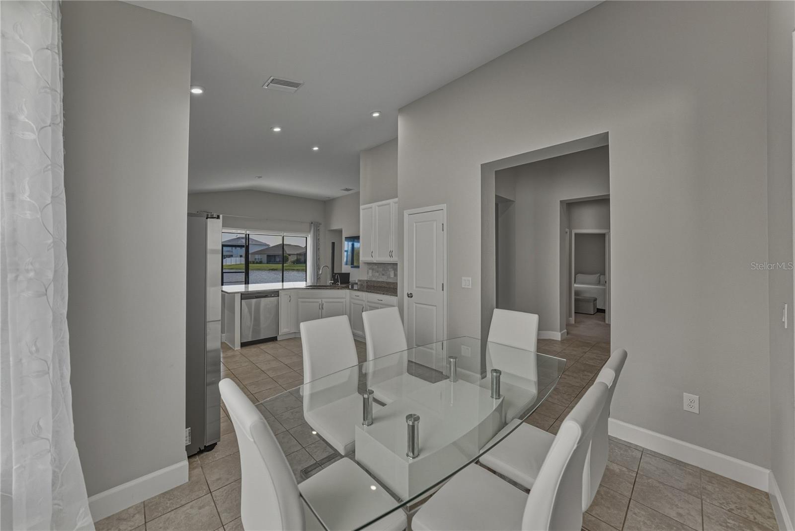 Image 14 of 51 For 34014 Astoria Circle