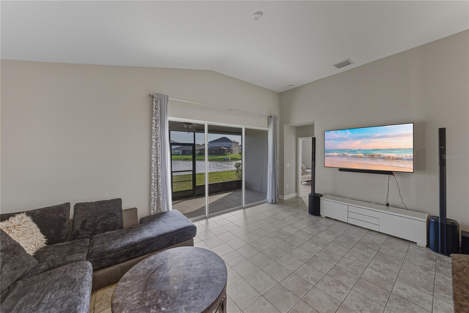 Image 19 of 51 For 34014 Astoria Circle