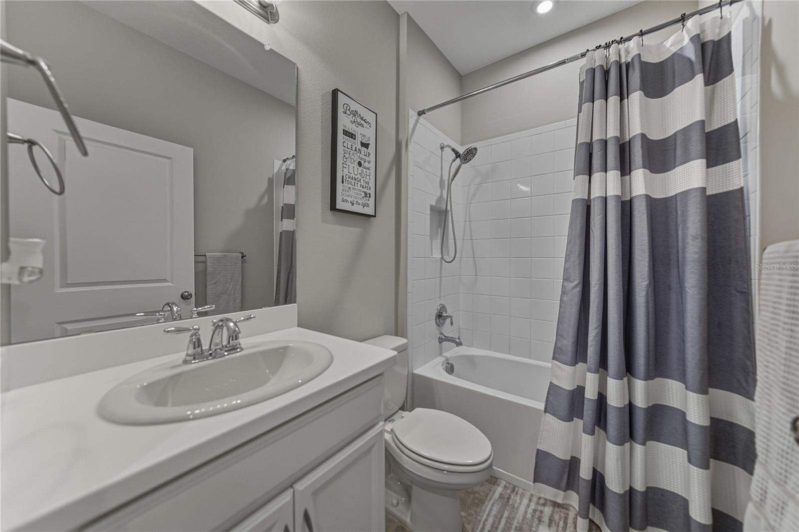 Image 29 of 51 For 34014 Astoria Circle