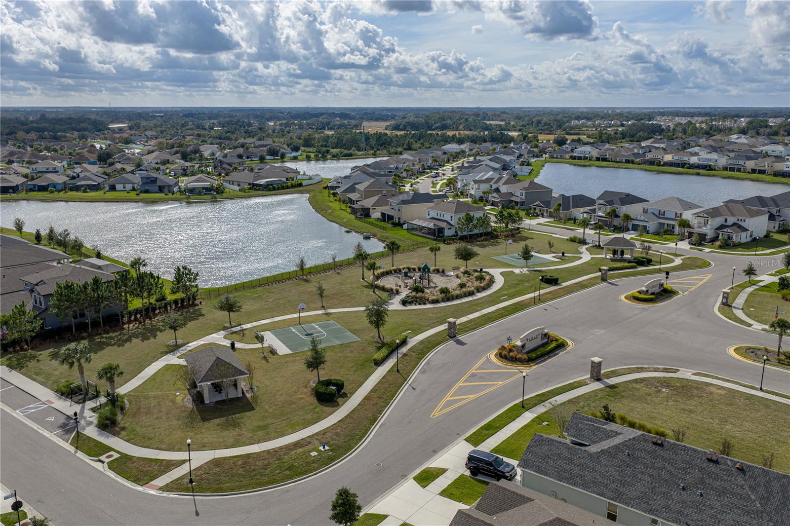 Image 41 of 51 For 34014 Astoria Circle