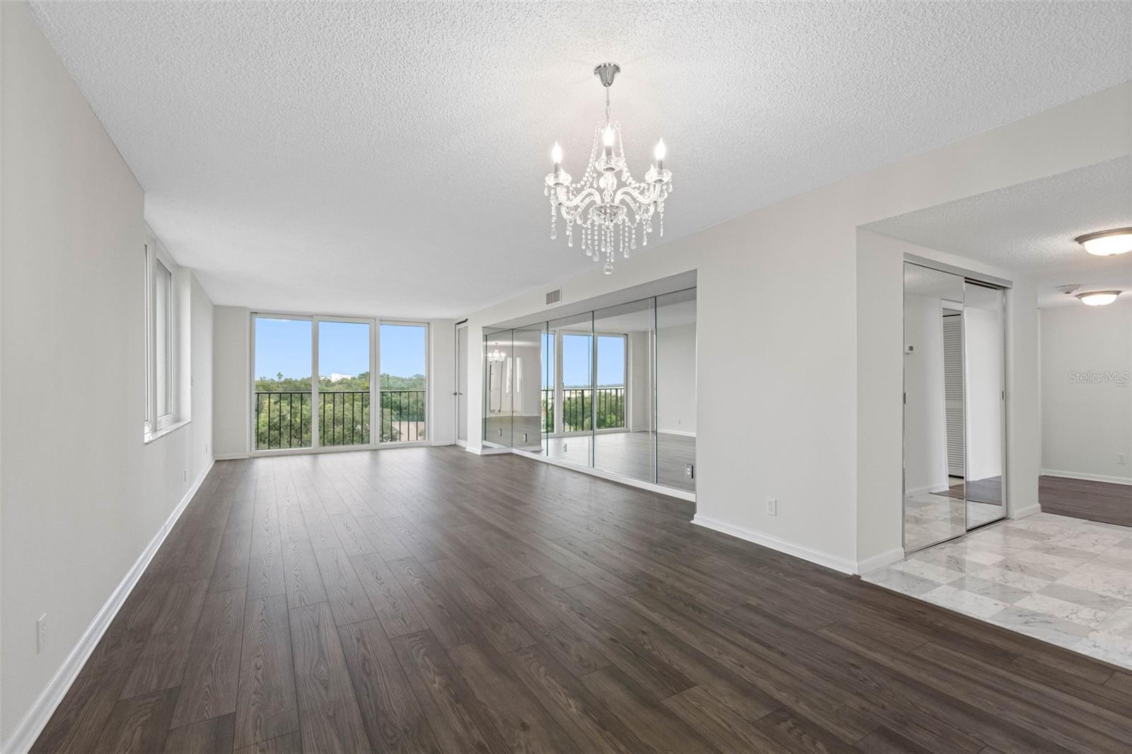 Image 10 of 45 For 220 Belleview Boulevard 609