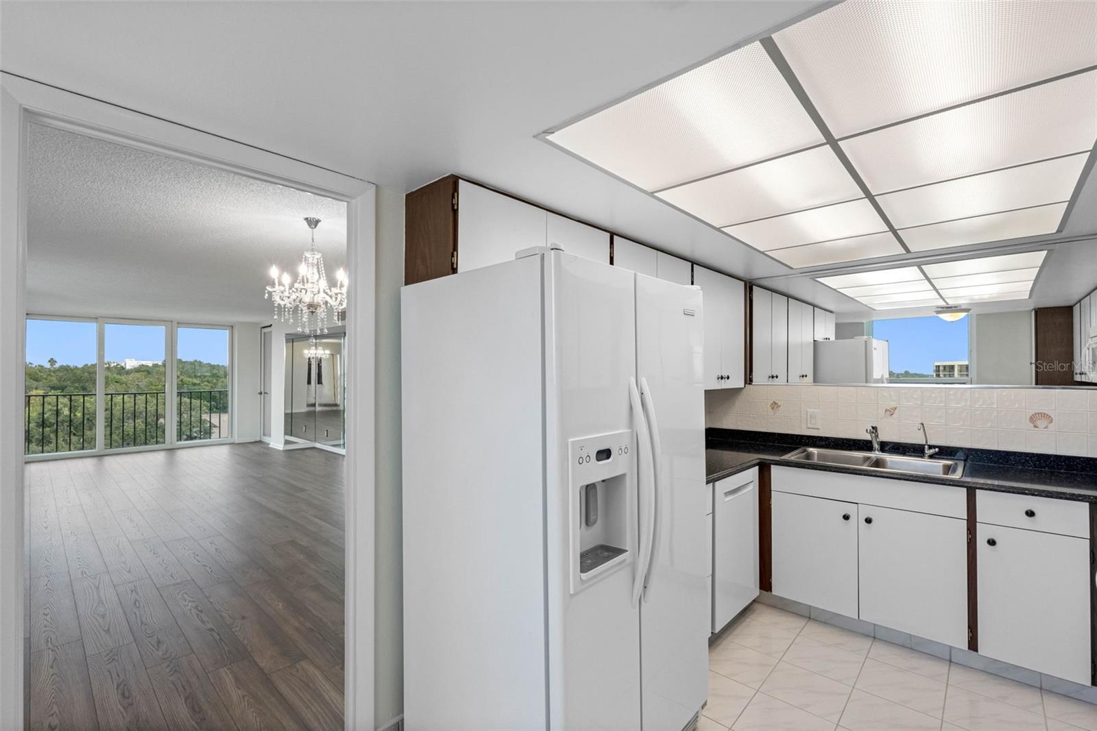 Image 19 of 45 For 220 Belleview Boulevard 609