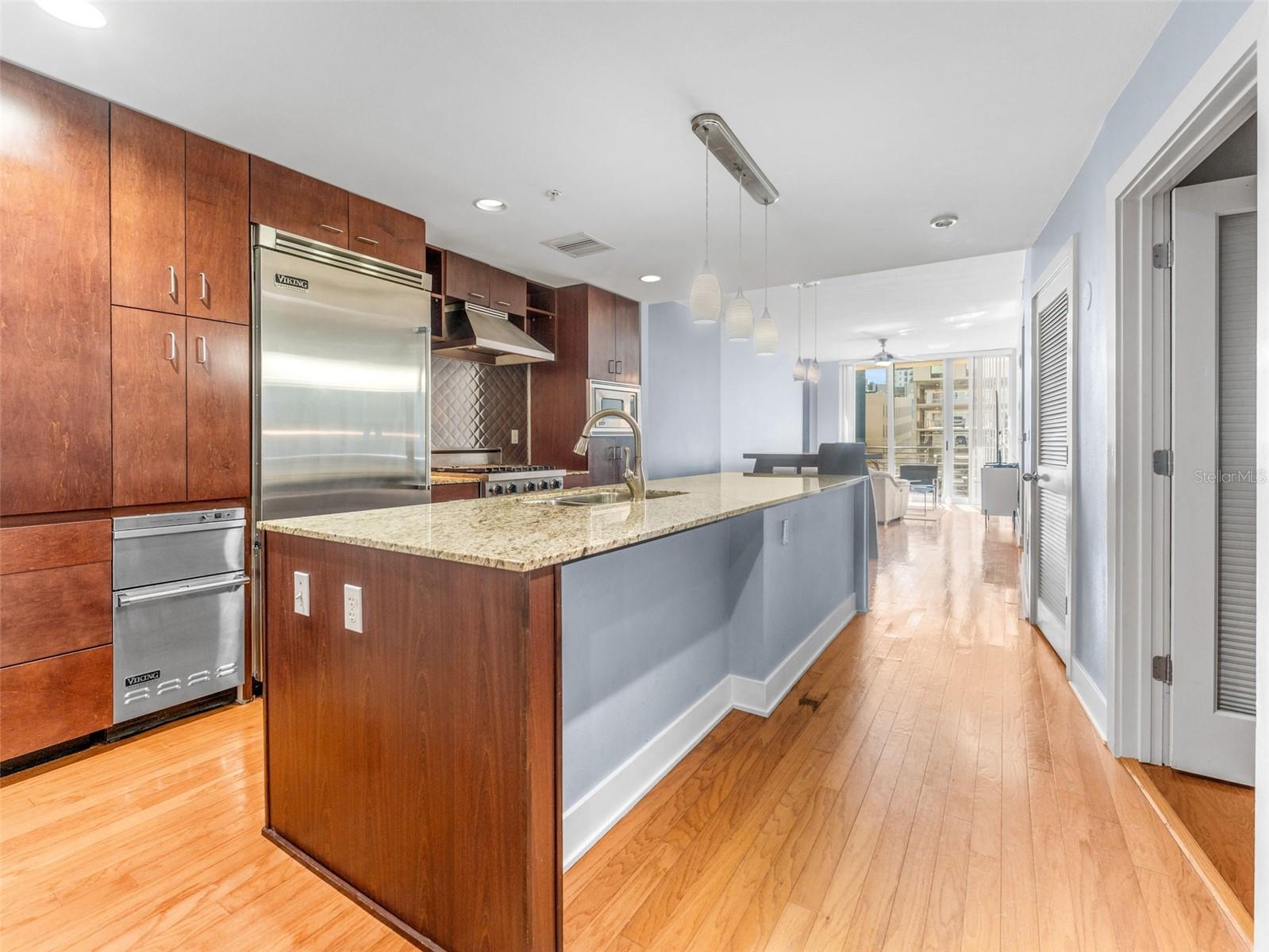 Image 2 of 37 For 1120 Kennedy Boulevard 315