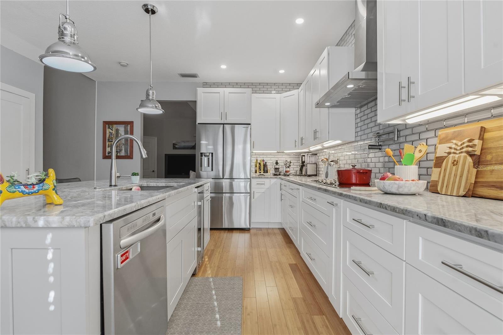 Image 17 of 56 For 16302 Newbury Palms Court