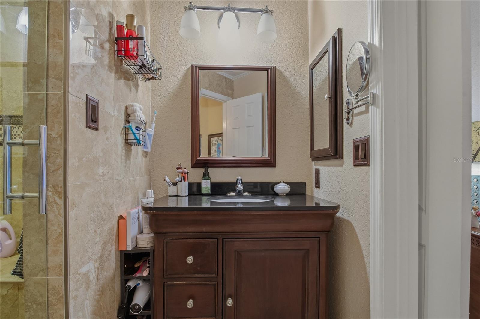 Image 32 of 56 For 16302 Newbury Palms Court