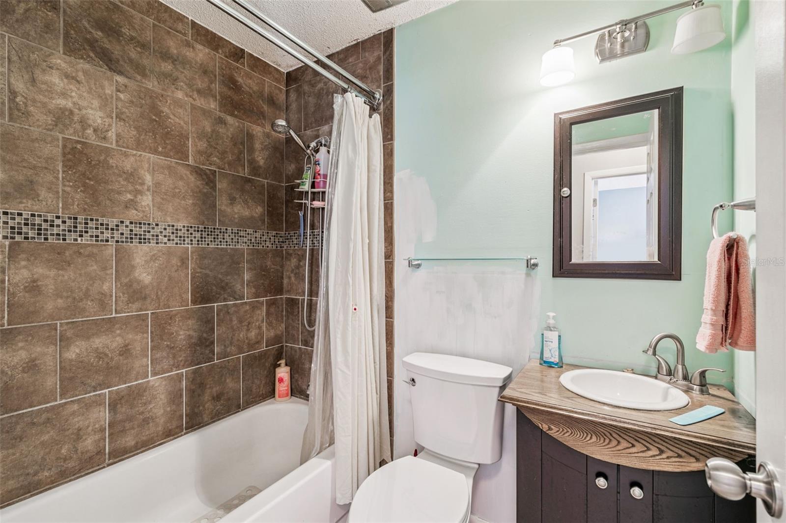 Image 34 of 56 For 6098 Faber Drive