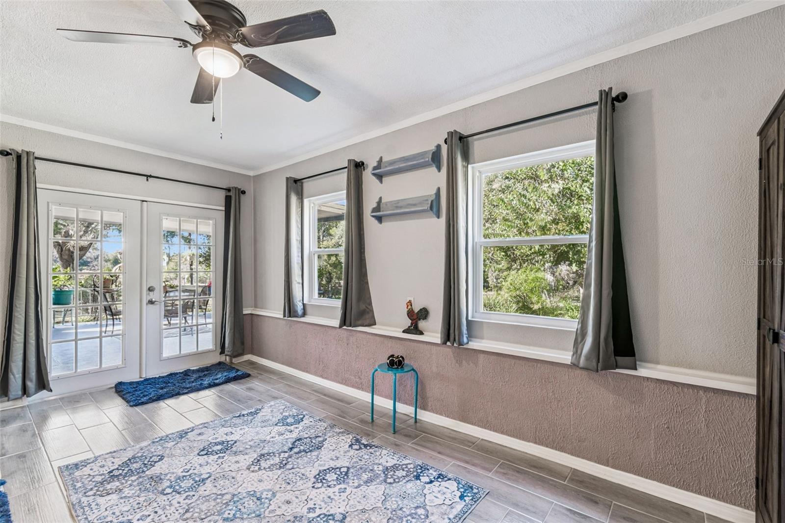 Image 39 of 56 For 6098 Faber Drive