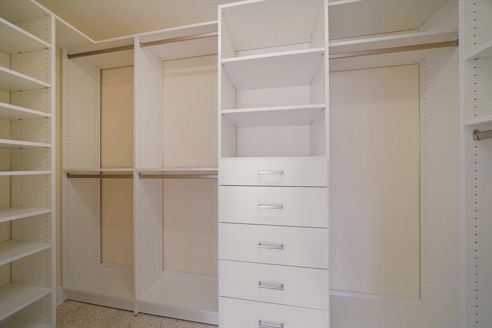 Image 14 of 53 For 119 13th Street