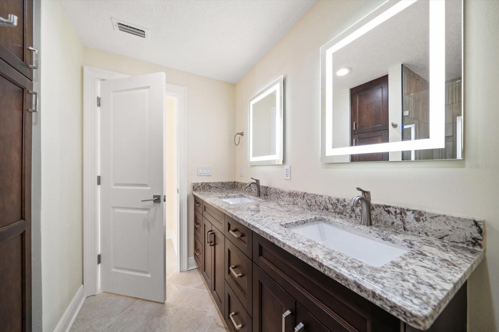 Image 17 of 53 For 119 13th Street