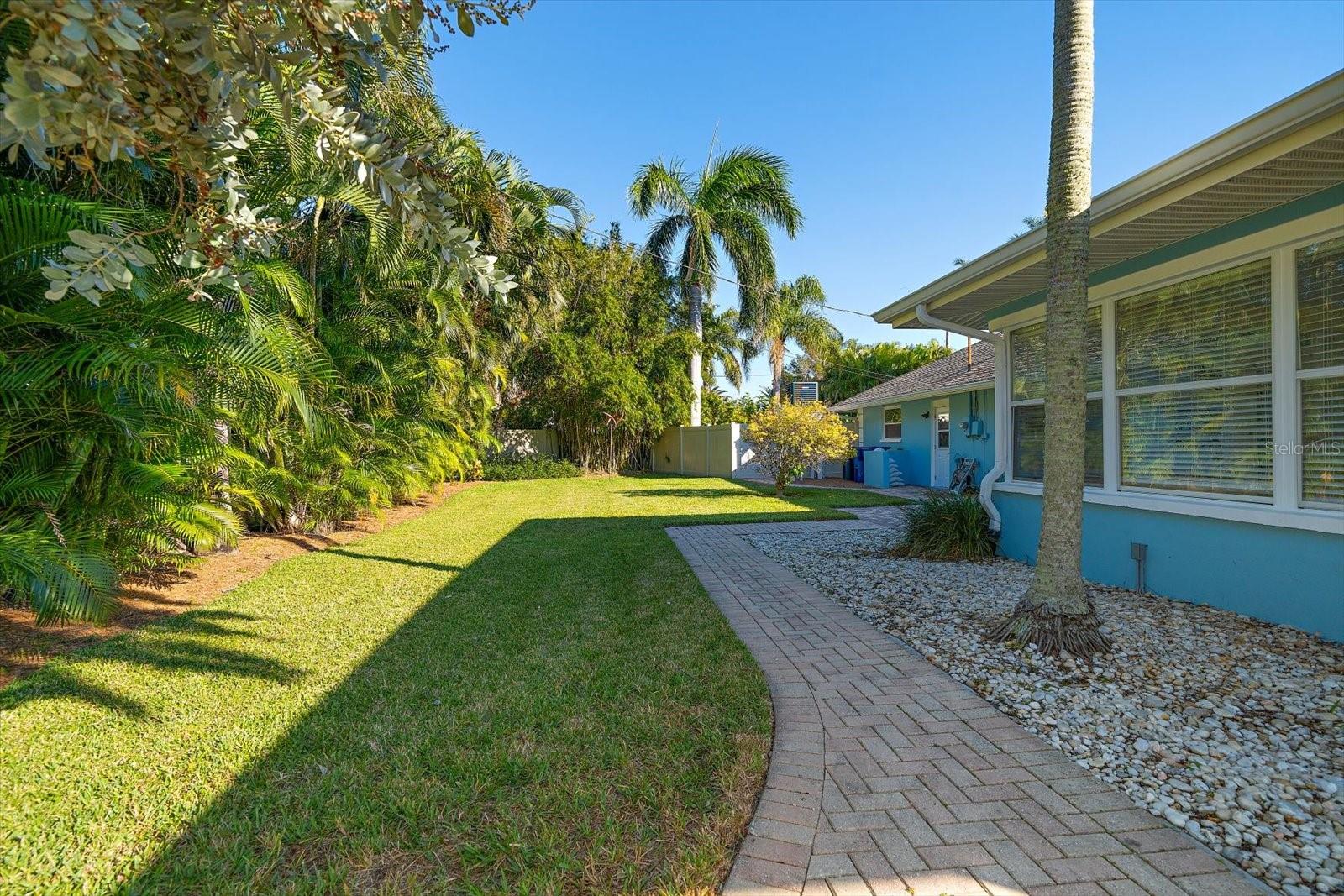 Image 33 of 53 For 119 13th Street