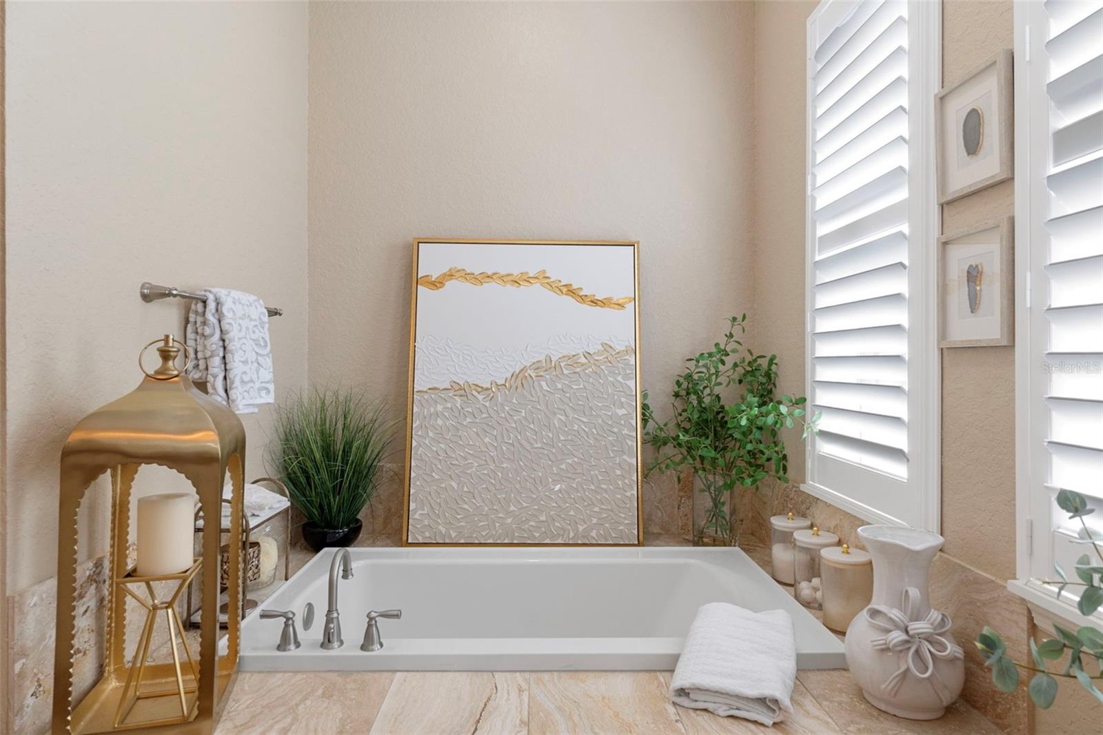 Image 19 of 28 For 11049 Norvell Road