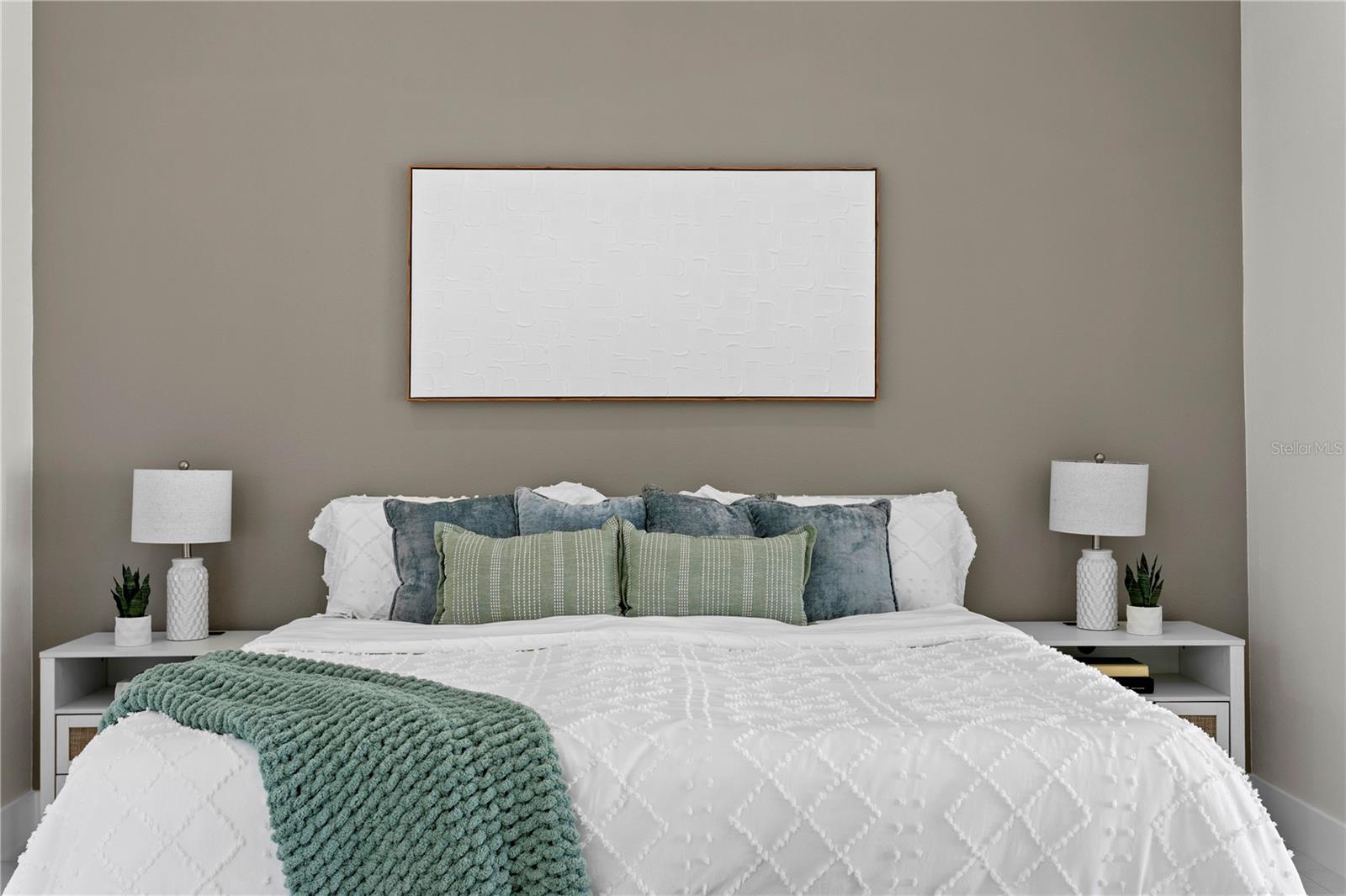 Image 12 of 95 For 14447 Mark Drive