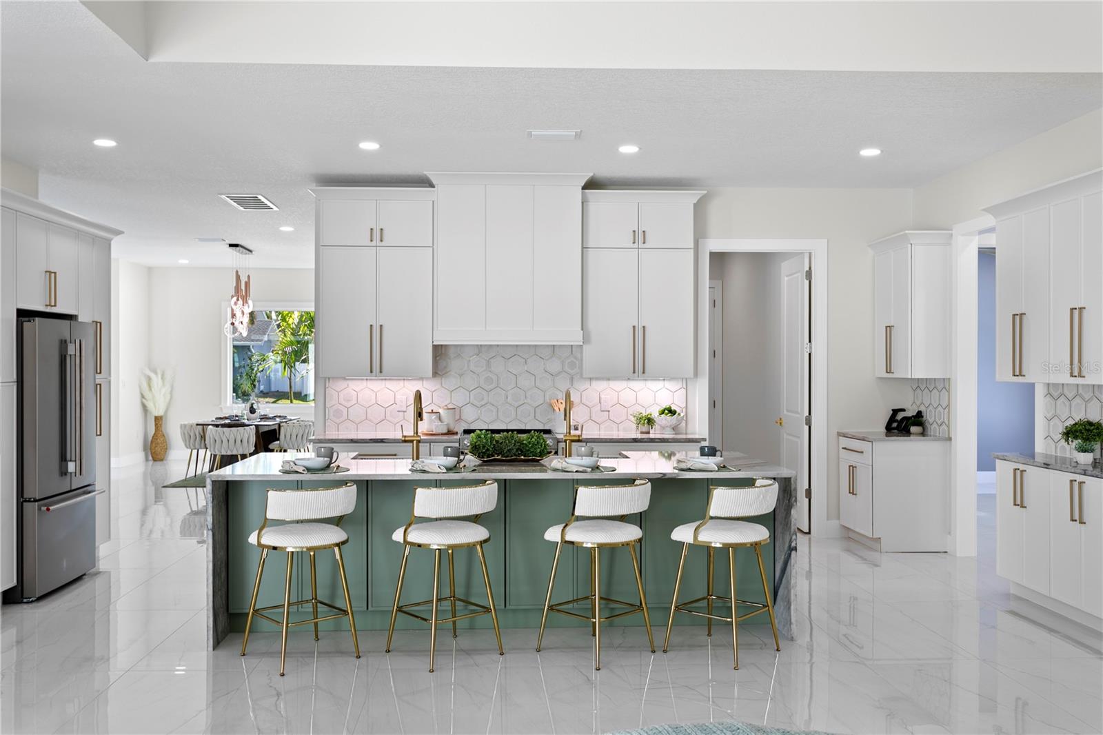 Image 21 of 95 For 14447 Mark Drive