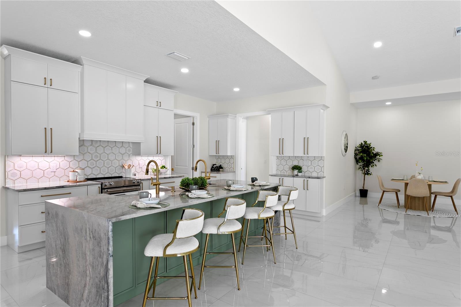 Image 22 of 95 For 14447 Mark Drive