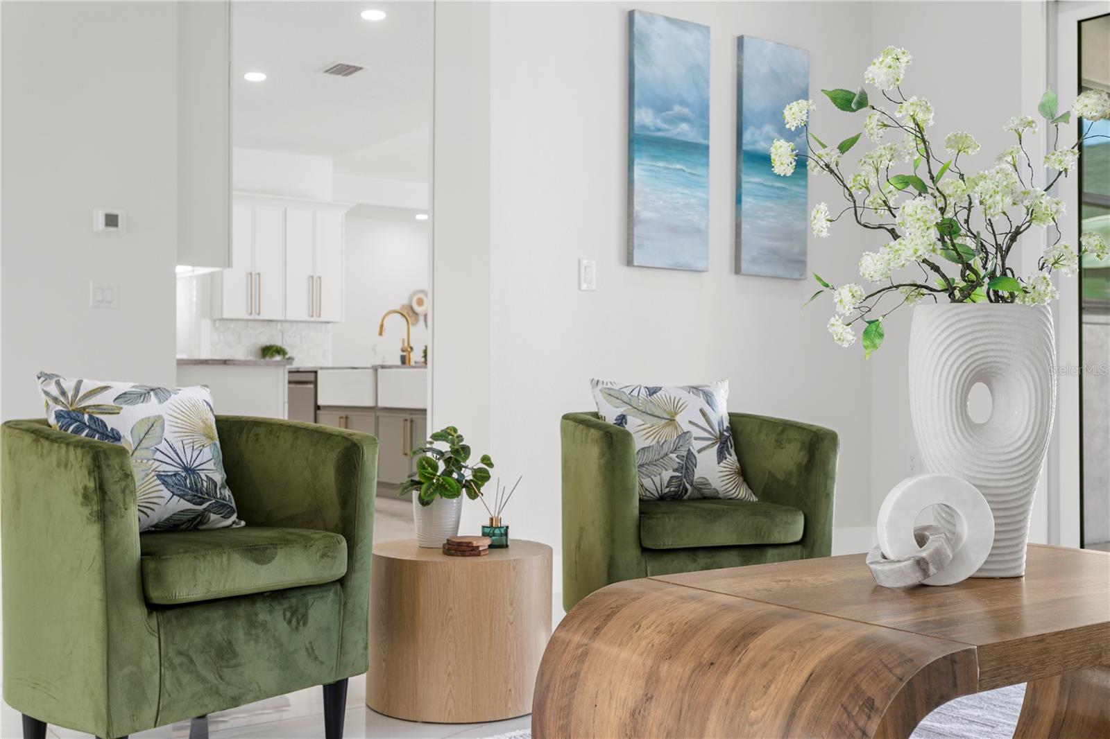 Image 8 of 95 For 14447 Mark Drive