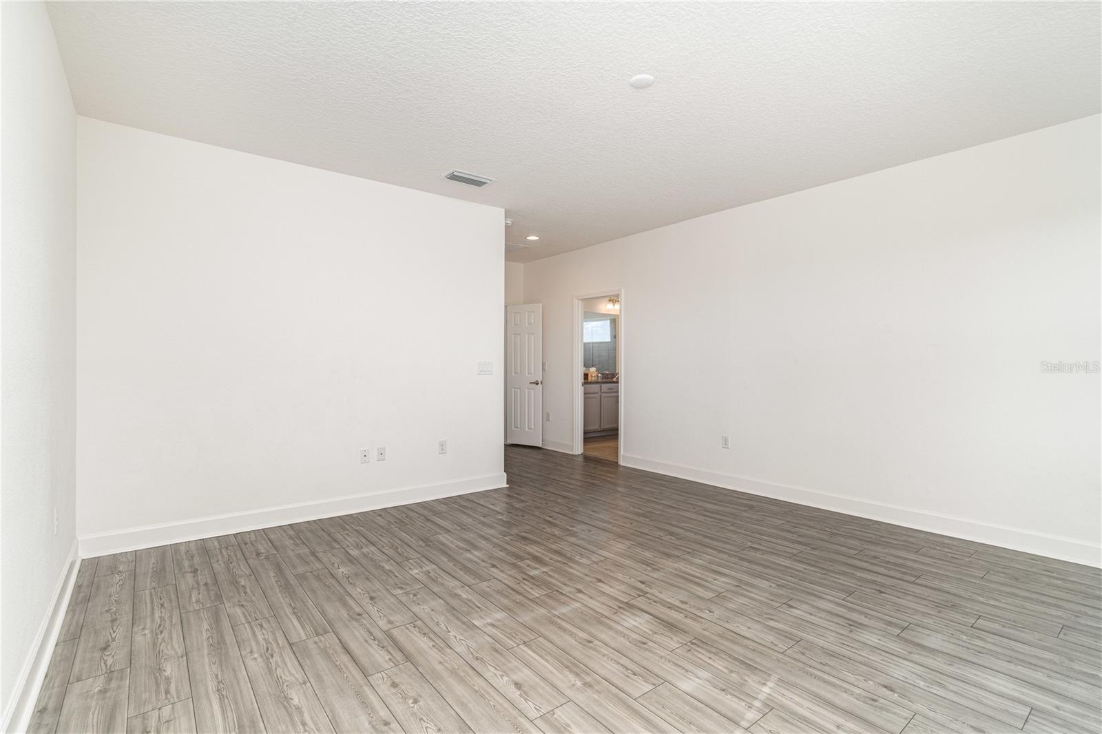 Image 40 of 43 For 5653 Del Coronado Drive