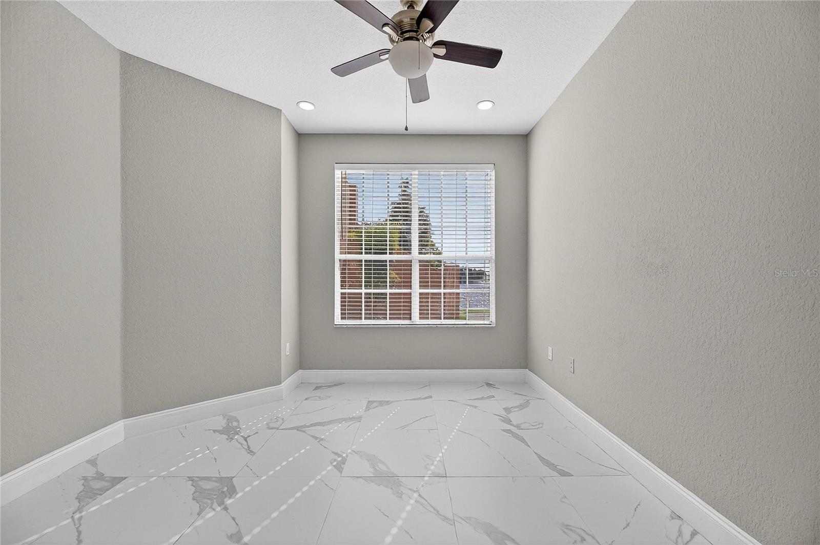 Image 20 of 37 For 9258 Lake Chase Island Way