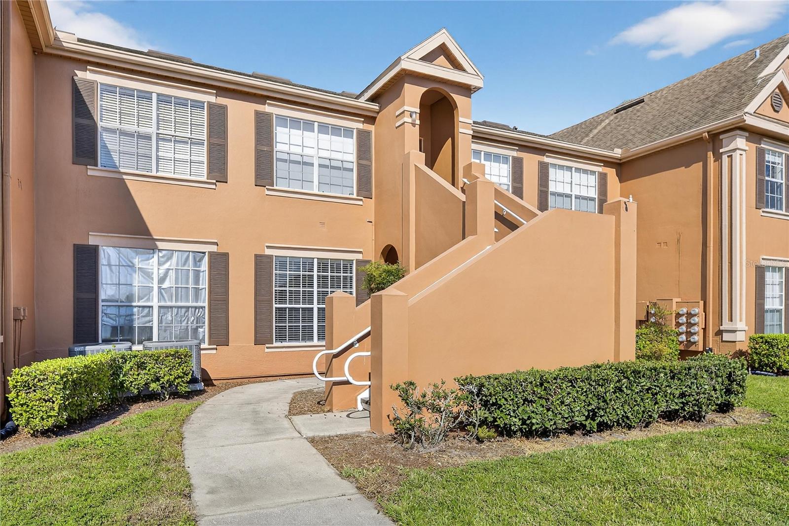 Image 28 of 37 For 9258 Lake Chase Island Way