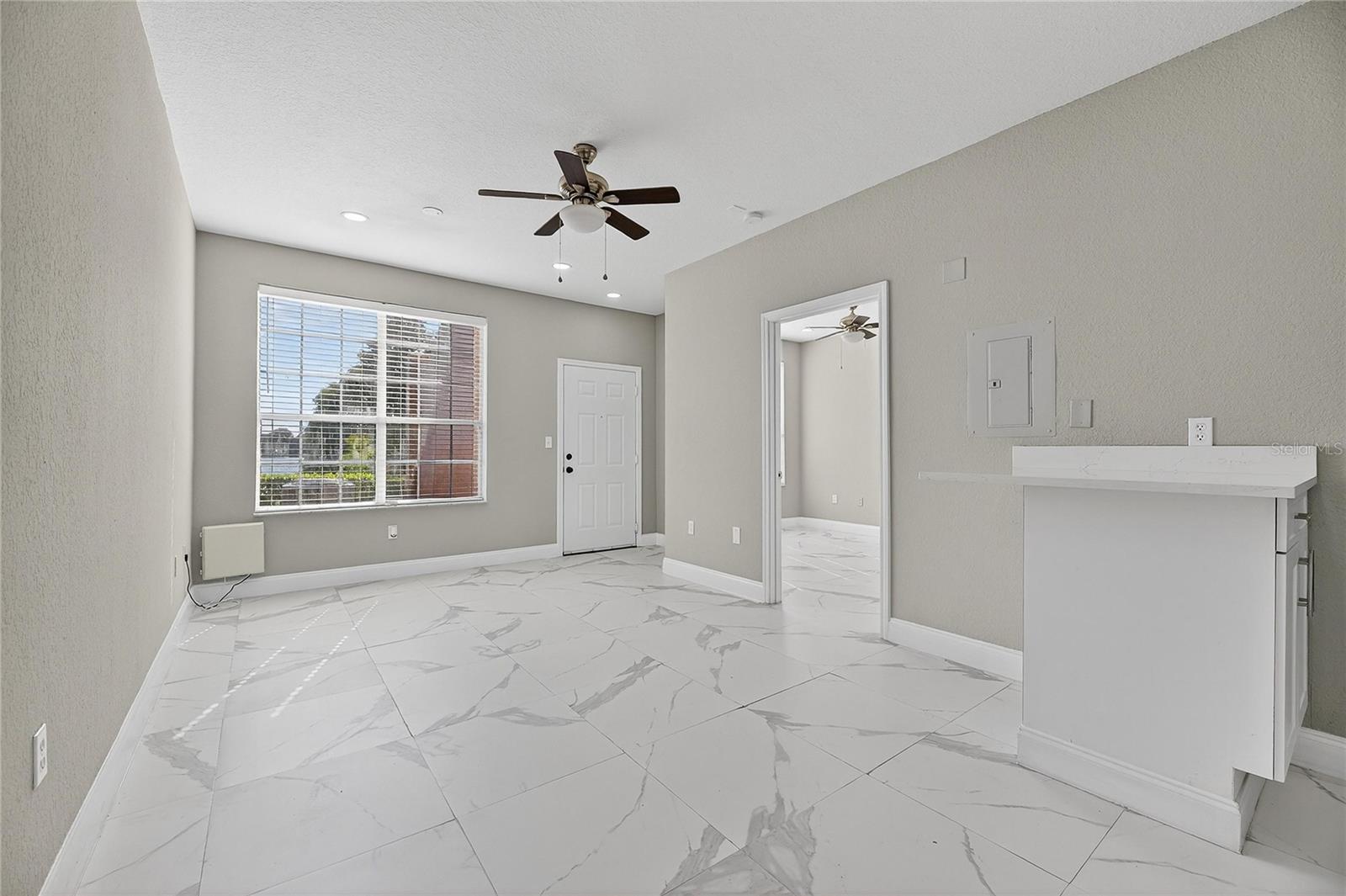 Image 6 of 37 For 9258 Lake Chase Island Way