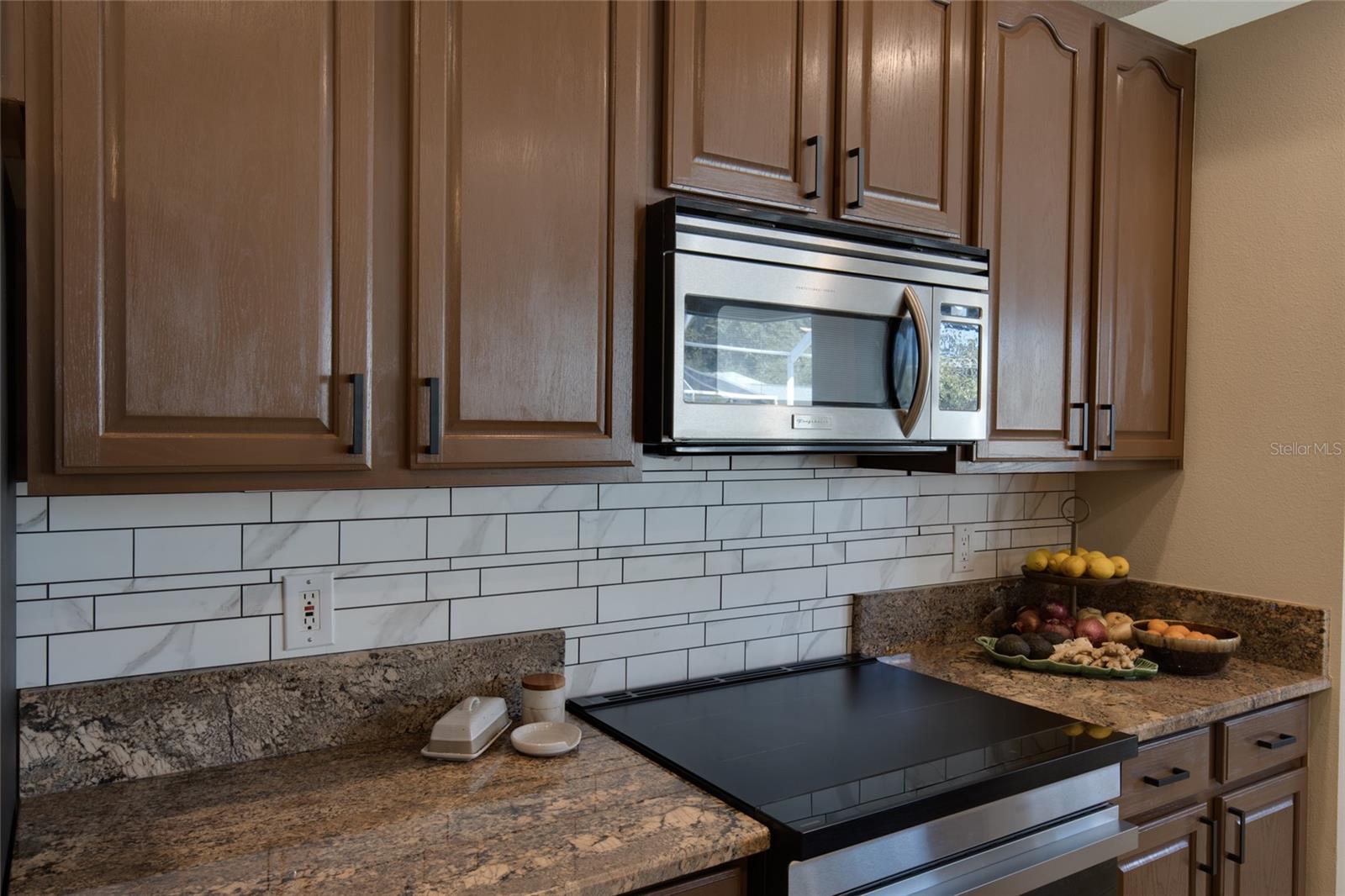 Image 12 of 55 For 480 Bridle Path Way