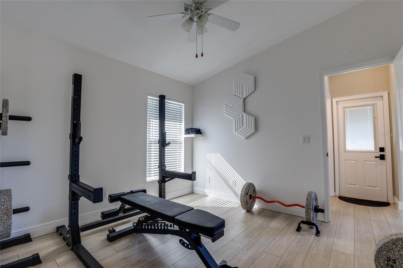 Image 18 of 55 For 480 Bridle Path Way