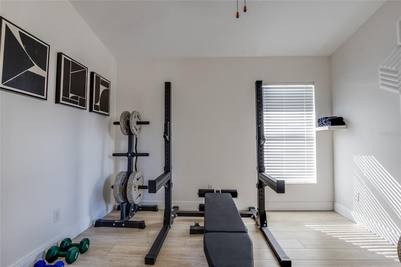 Image 19 of 55 For 480 Bridle Path Way