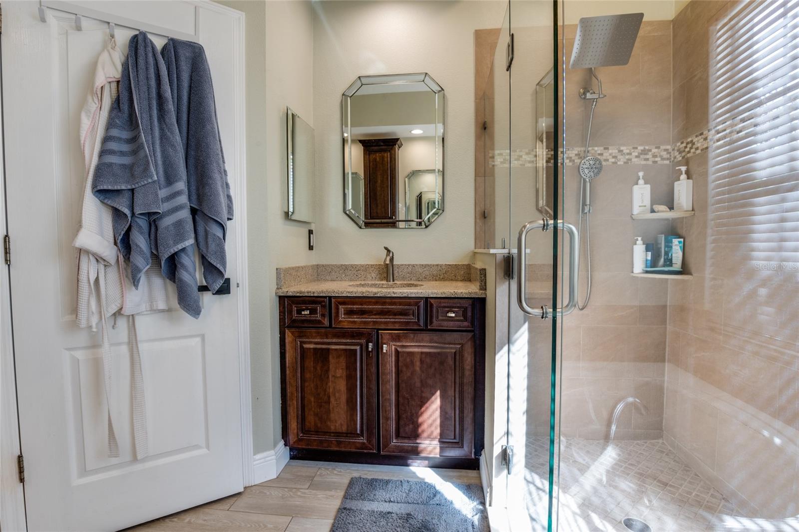 Image 30 of 55 For 480 Bridle Path Way