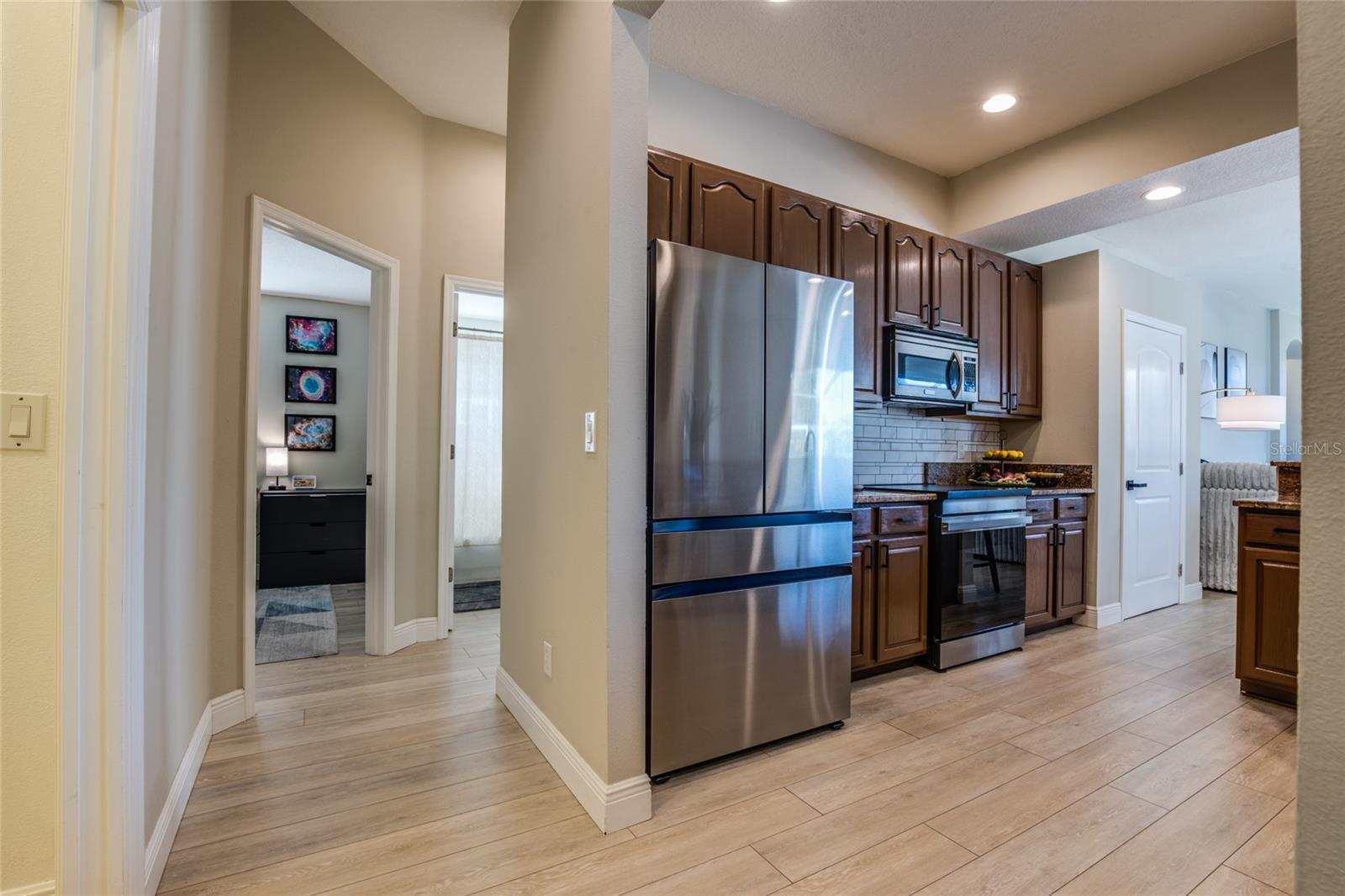 Image 32 of 55 For 480 Bridle Path Way