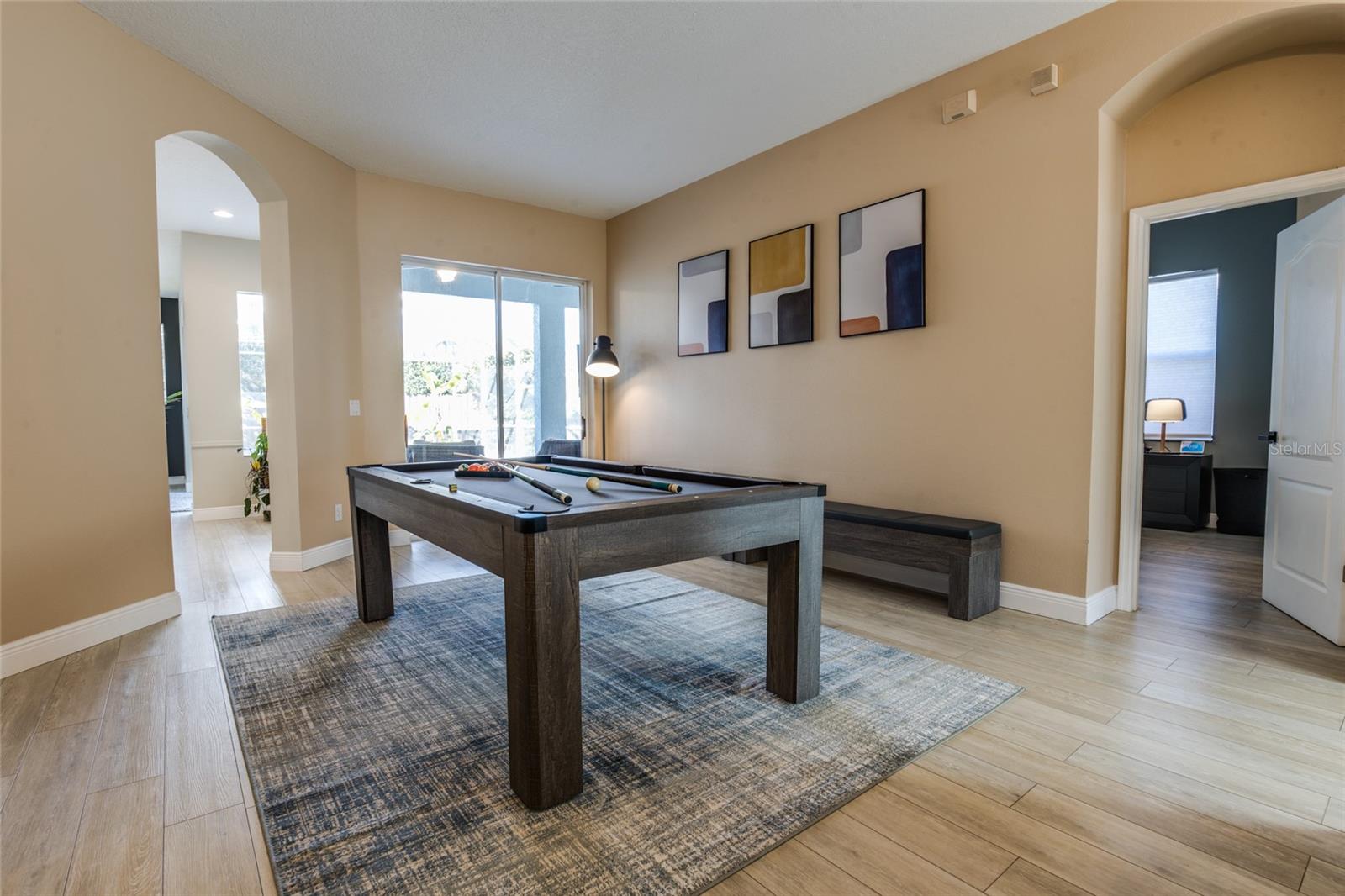 Image 5 of 55 For 480 Bridle Path Way