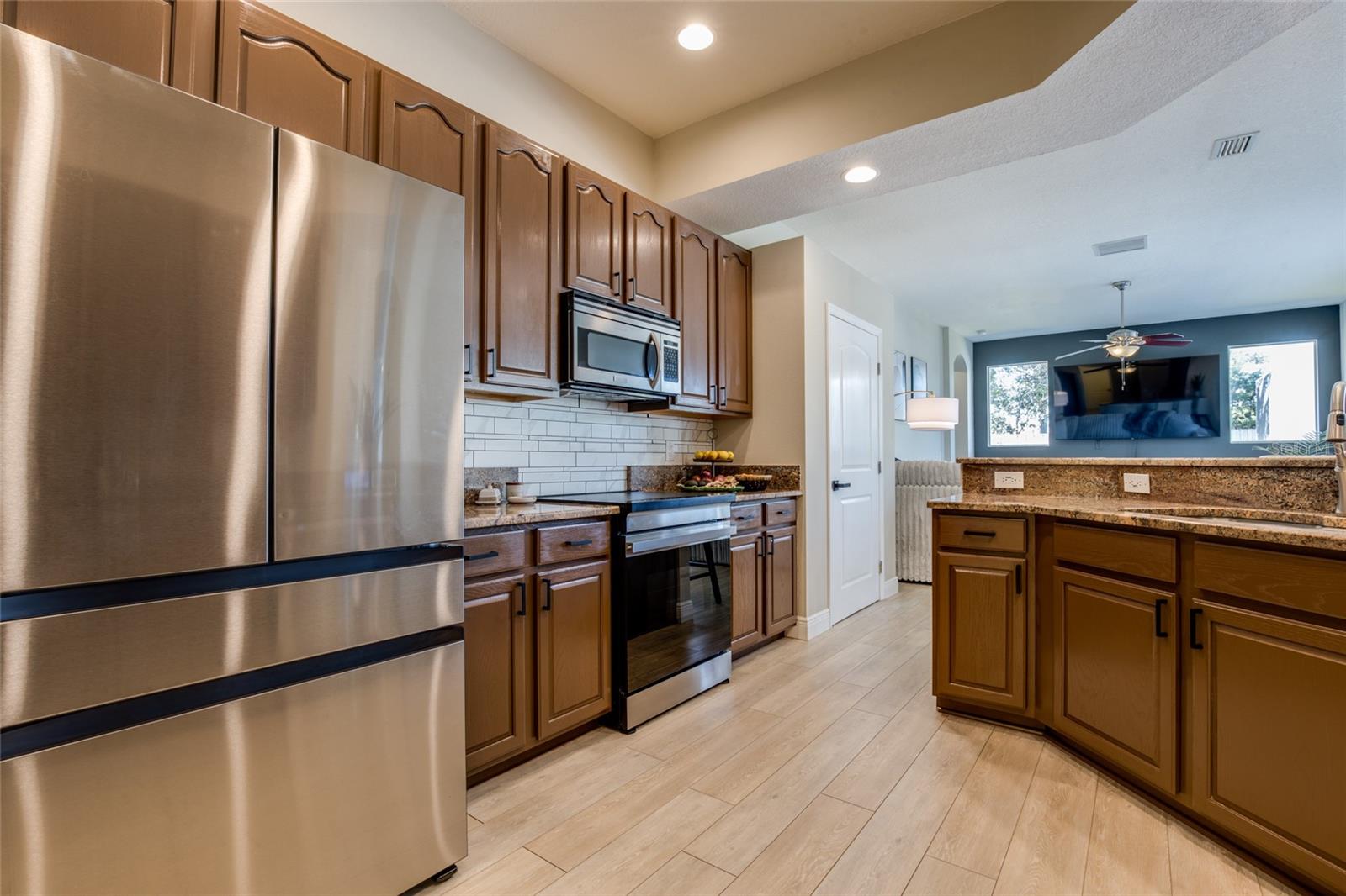 Image 8 of 55 For 480 Bridle Path Way