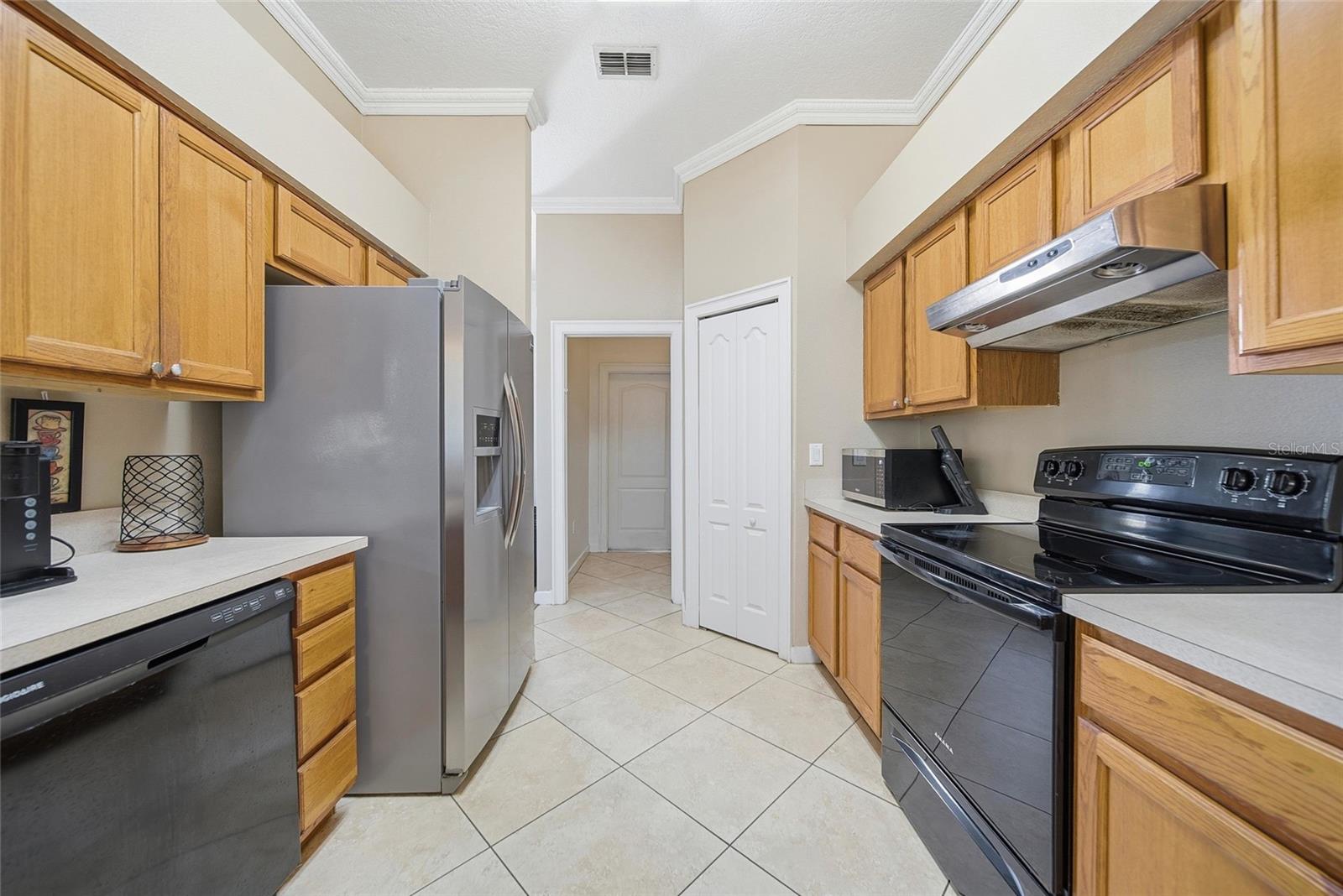 Image 11 of 35 For 5495 Emerald Drive