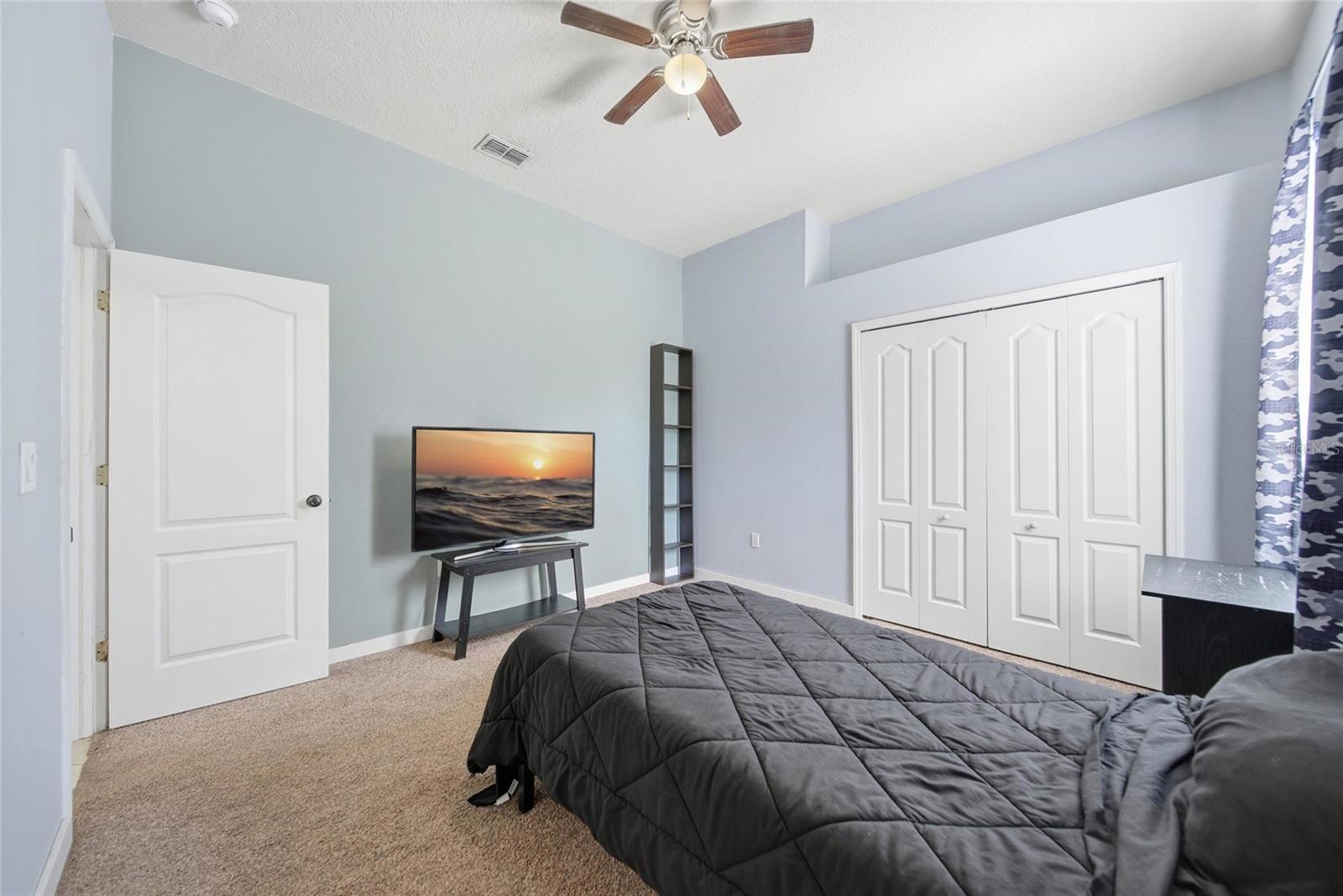 Image 23 of 35 For 5495 Emerald Drive