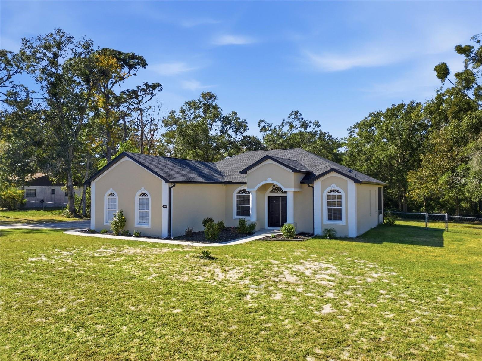 Image 3 of 35 For 5495 Emerald Drive