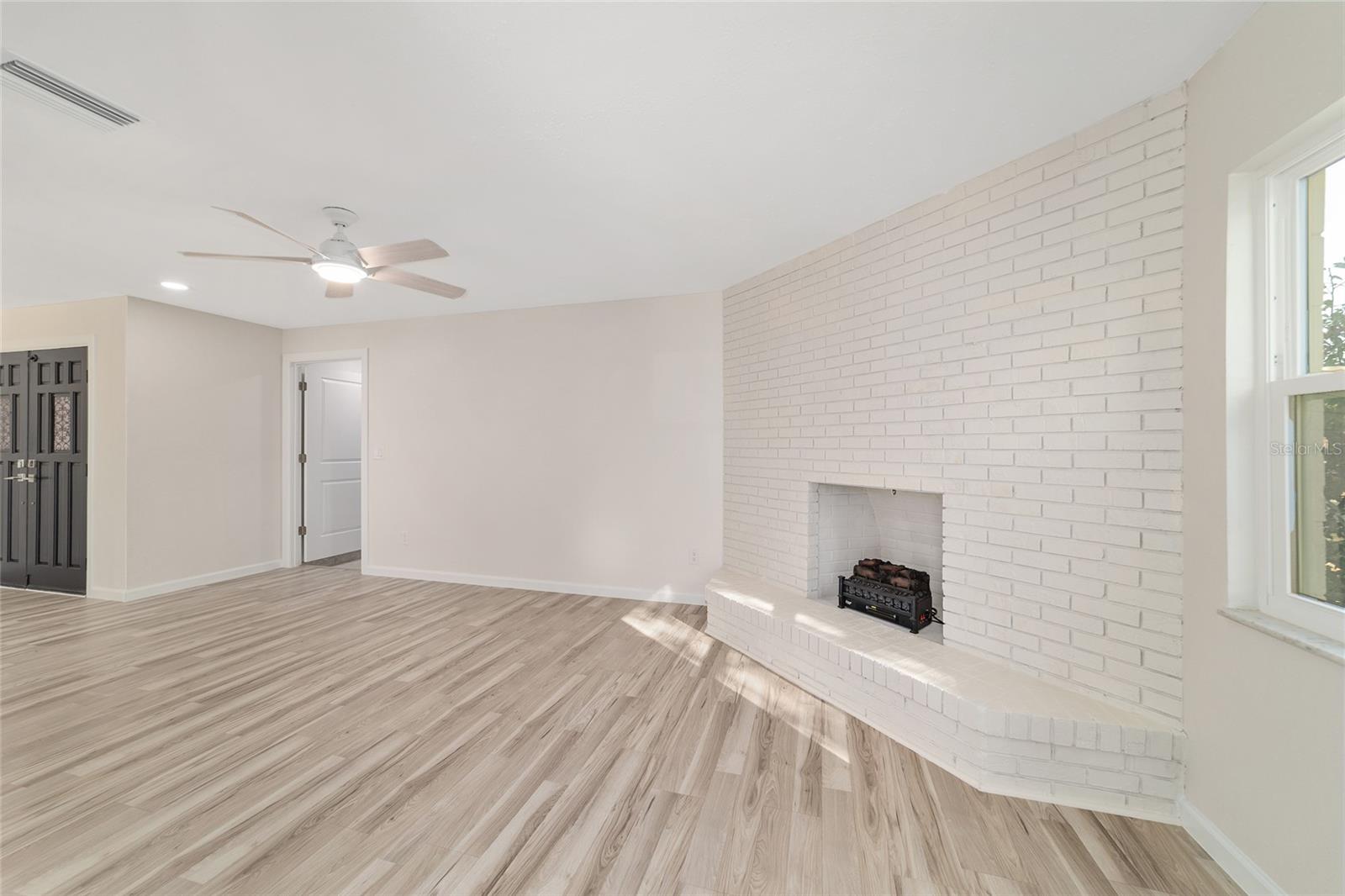 Image 18 of 92 For 1112 44th Avenue