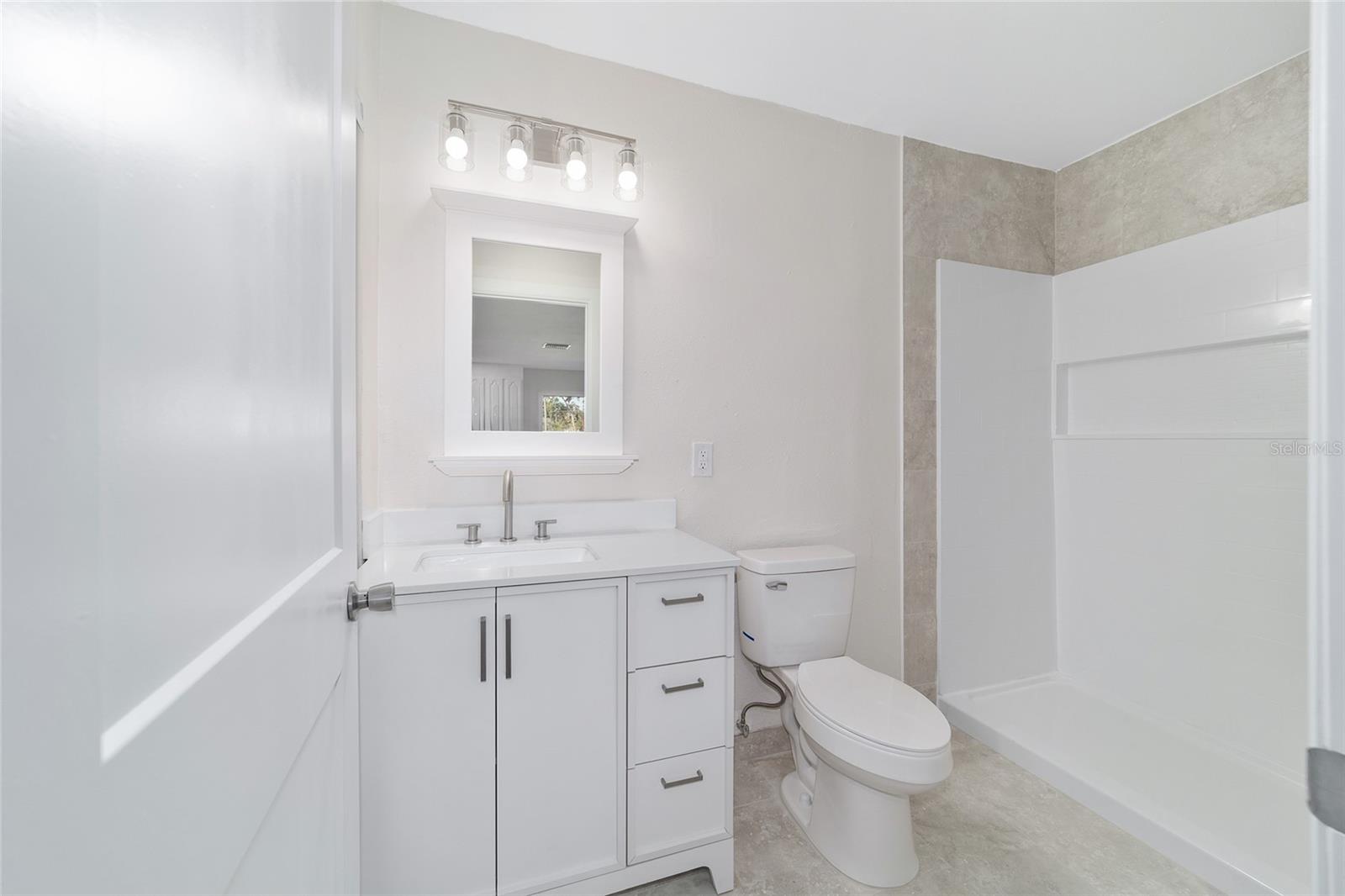 Image 36 of 92 For 1112 44th Avenue