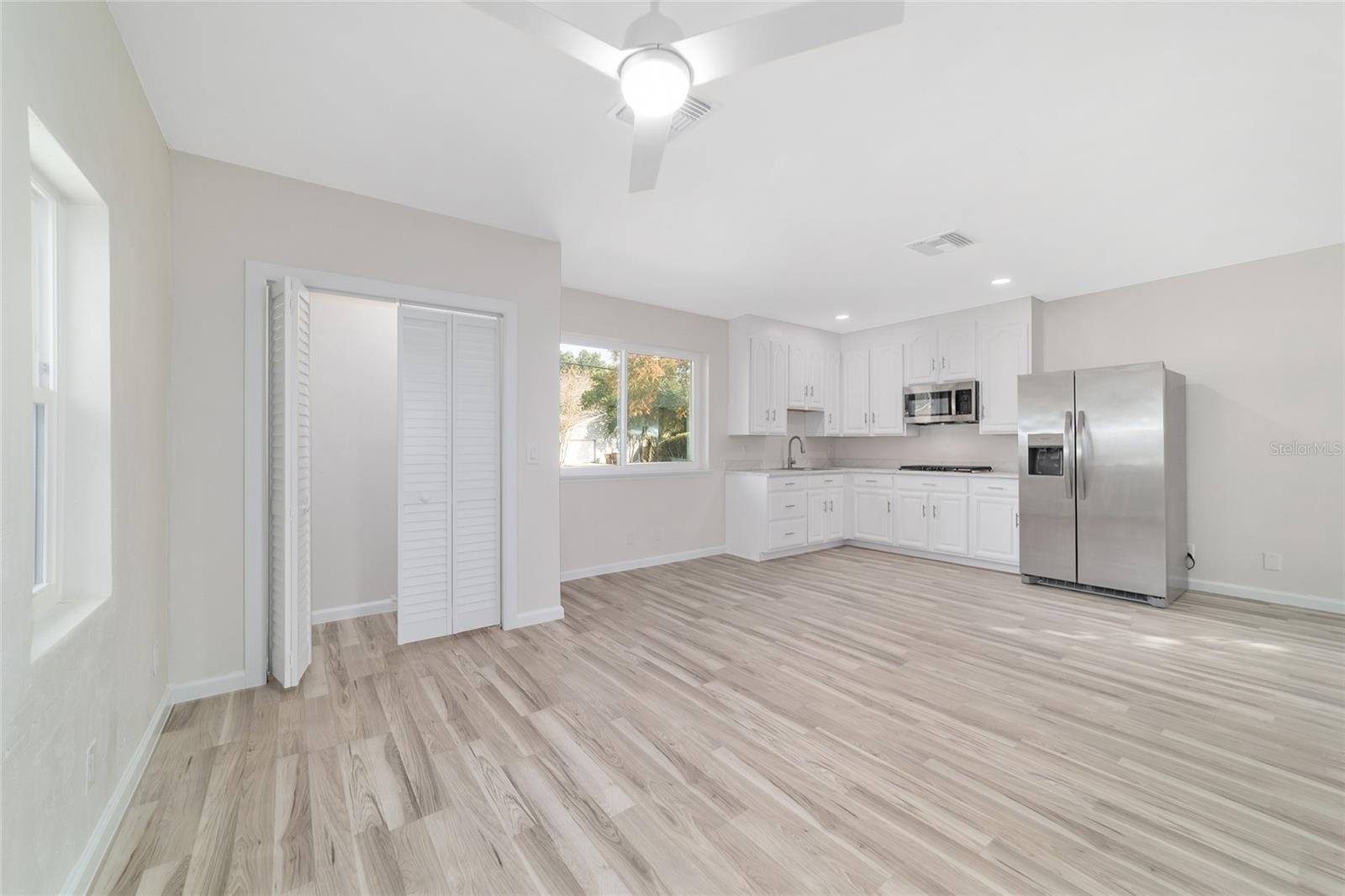 Image 42 of 92 For 1112 44th Avenue