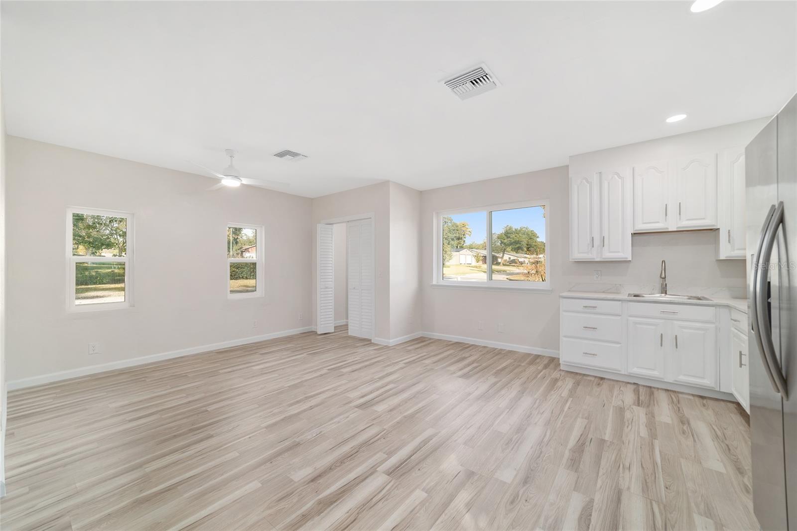 Image 44 of 92 For 1112 44th Avenue